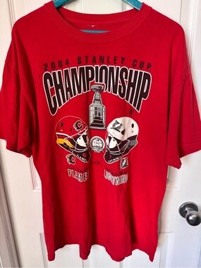 Vintage Y2K Calgary Flames 2004 Stanley Cup Finals T Shirt Size Large